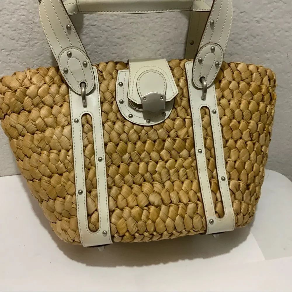 The limited straw summer purse